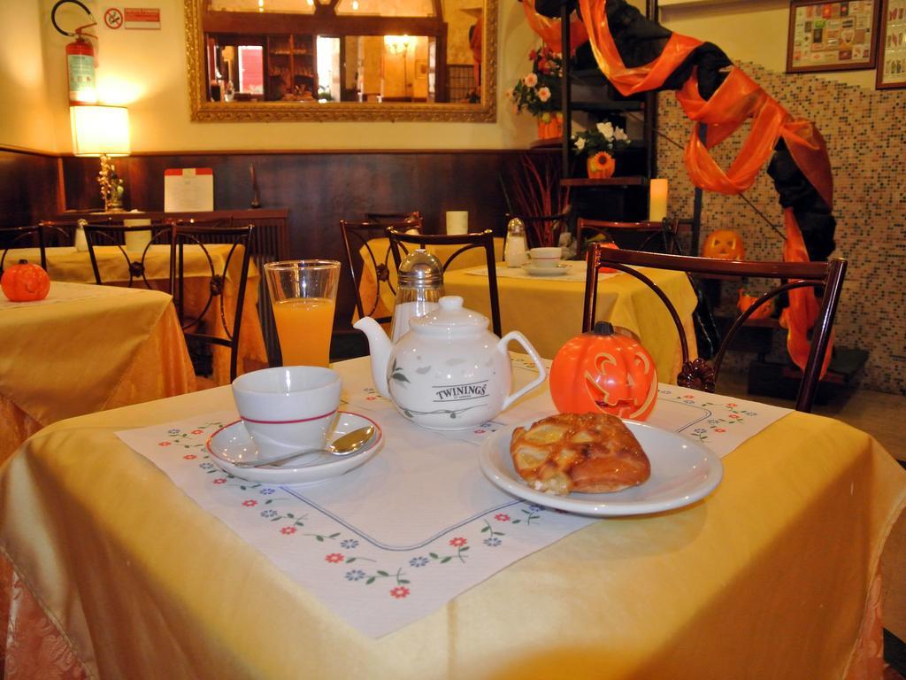 Hotel Assisi روما المظهر الخارجي الصورة