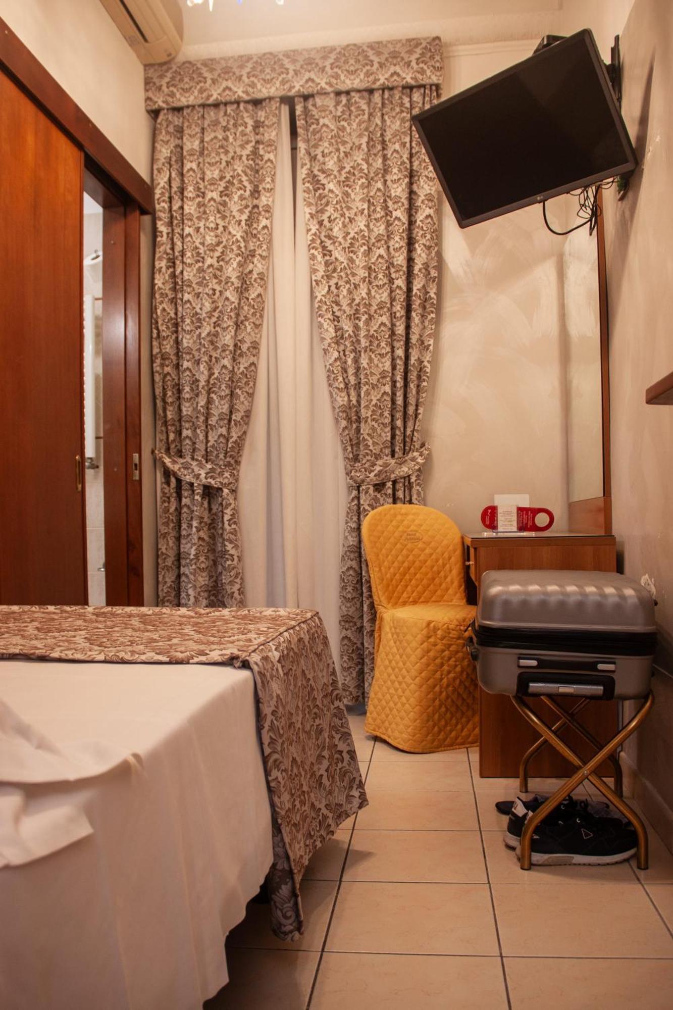 Hotel Assisi روما المظهر الخارجي الصورة
